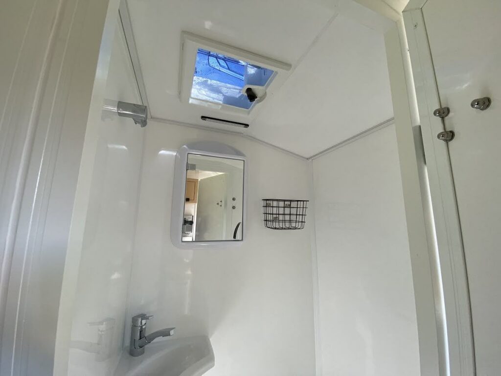Salles de bain spacieuse