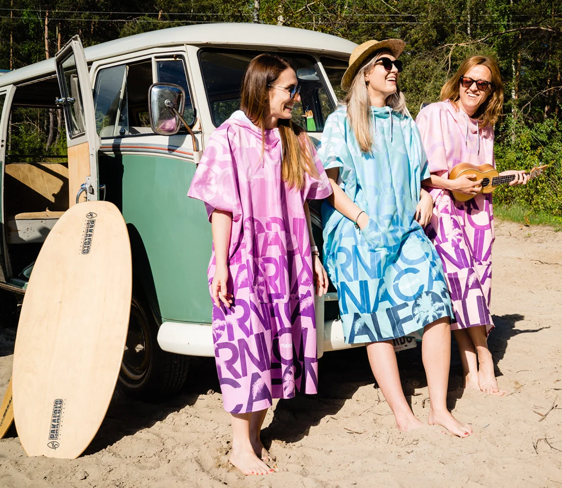 Poncho à capuche surf et plage Adulte California Pink – Image 5